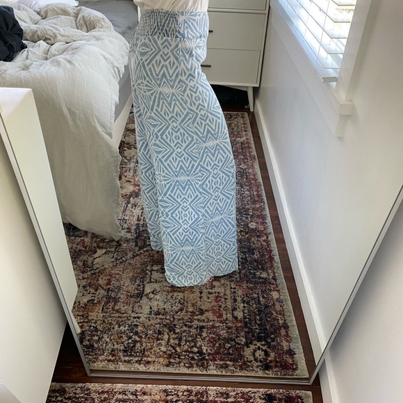 High-waisted Printed Wide Leg Pants - Picture 8 of 10